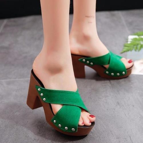Cross strap casual sandals - Image 2