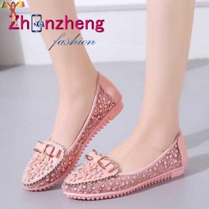 Ladies flat heel soft sole sandals