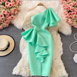 Luxury three-dimensional ruffled waist-hugging temperament off-shoulder slit dress (Copy)-5