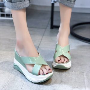 Women's high heeled slippers